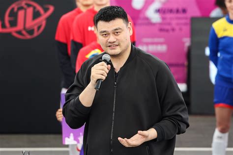 Yao Ming Height, Wife, Age, Weight, Net Worth, and Daughter